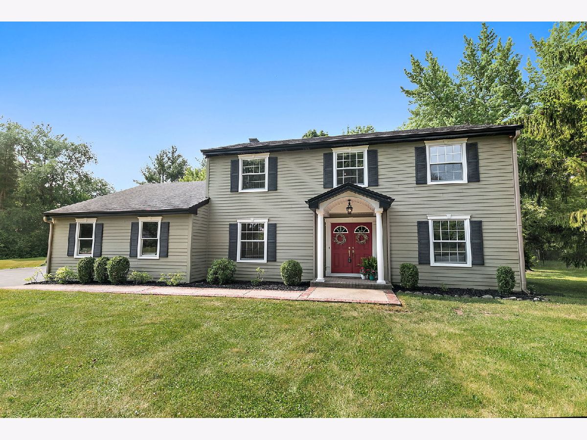 Homes Sold Country Woods Crystal Lake Illinois, 7457 Foxfire