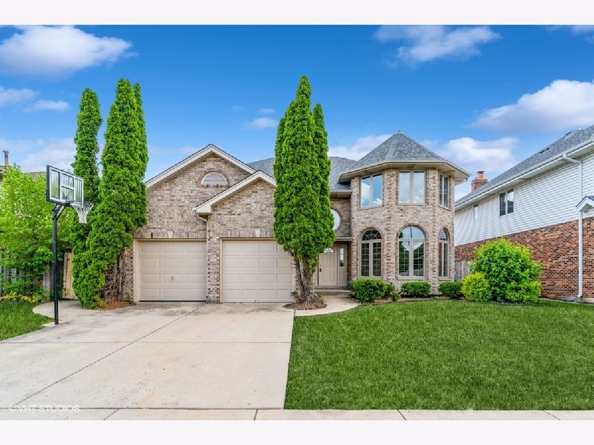 Homes & Condos & Townhomes Sold Eagle Ridge Oak Lawn Illinois, 5229 108th