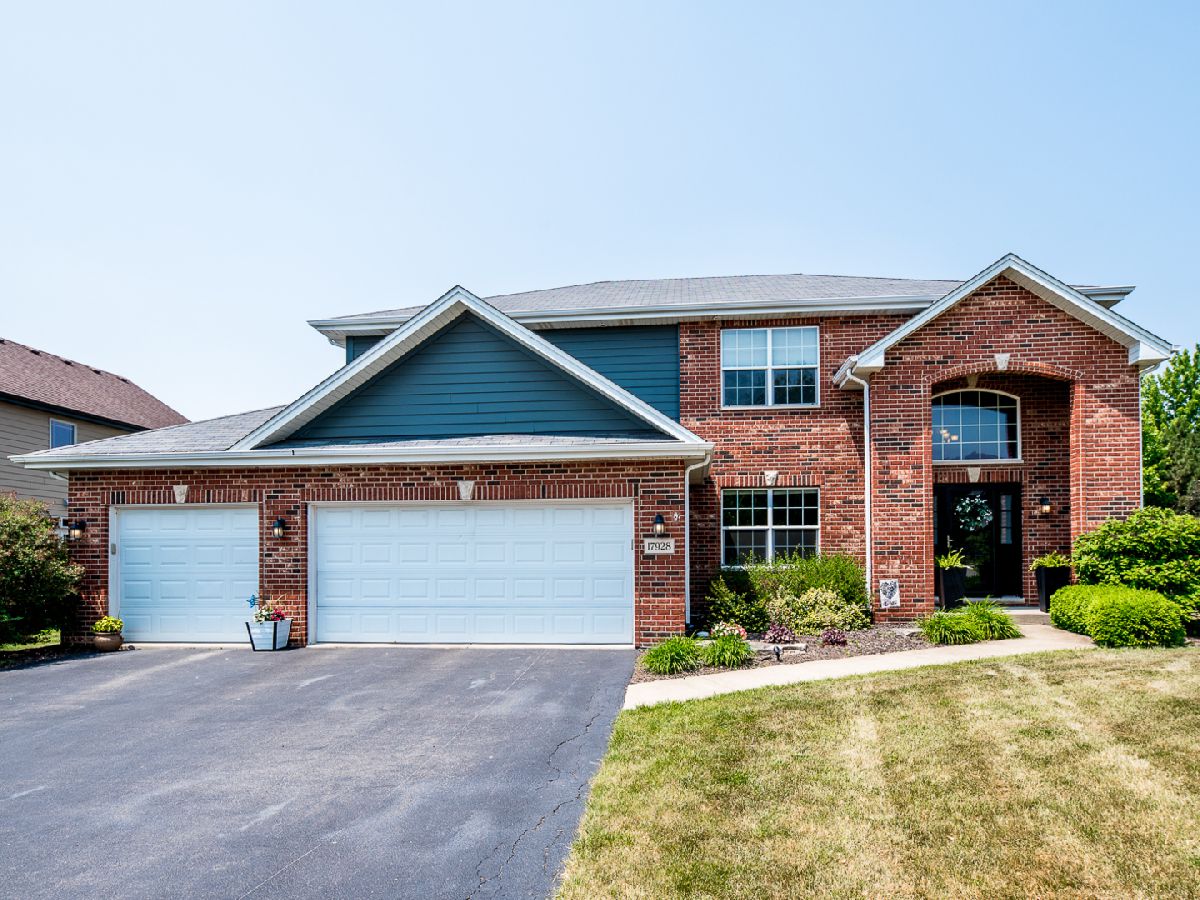 Homes Sold Oak Creek Lockport Illinois, 17928 Beechwood