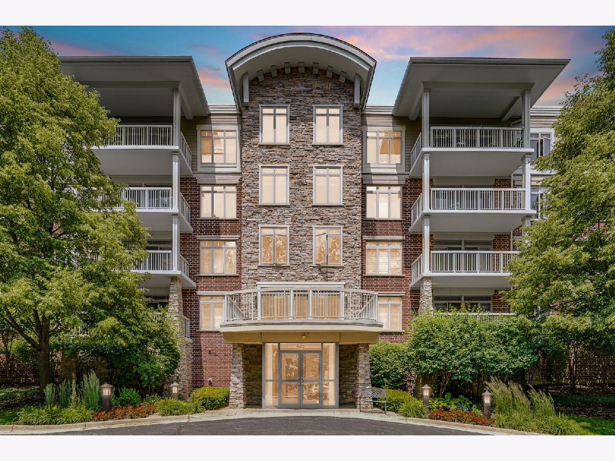 Condominiums Rented Rivers Edge Vernon Hills Illinois, 425 Benjamin