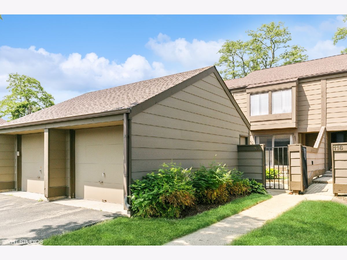 Townhomes & Homes Sold Glengarry Geneva Illinois, 120 Aberdeen