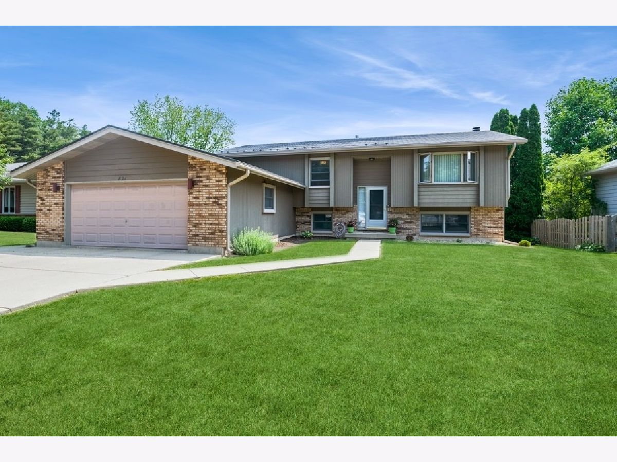 Homes Sold Americana Heights Lindenhurst Illinois, 821 Beck