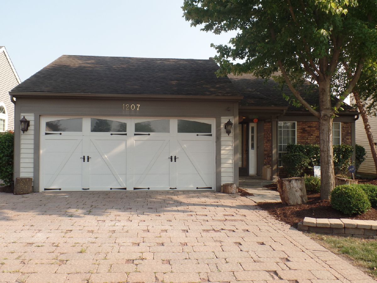 Homes & Condos & Townhomes Sold Summerhill Elgin Illinois, 1207 Concord