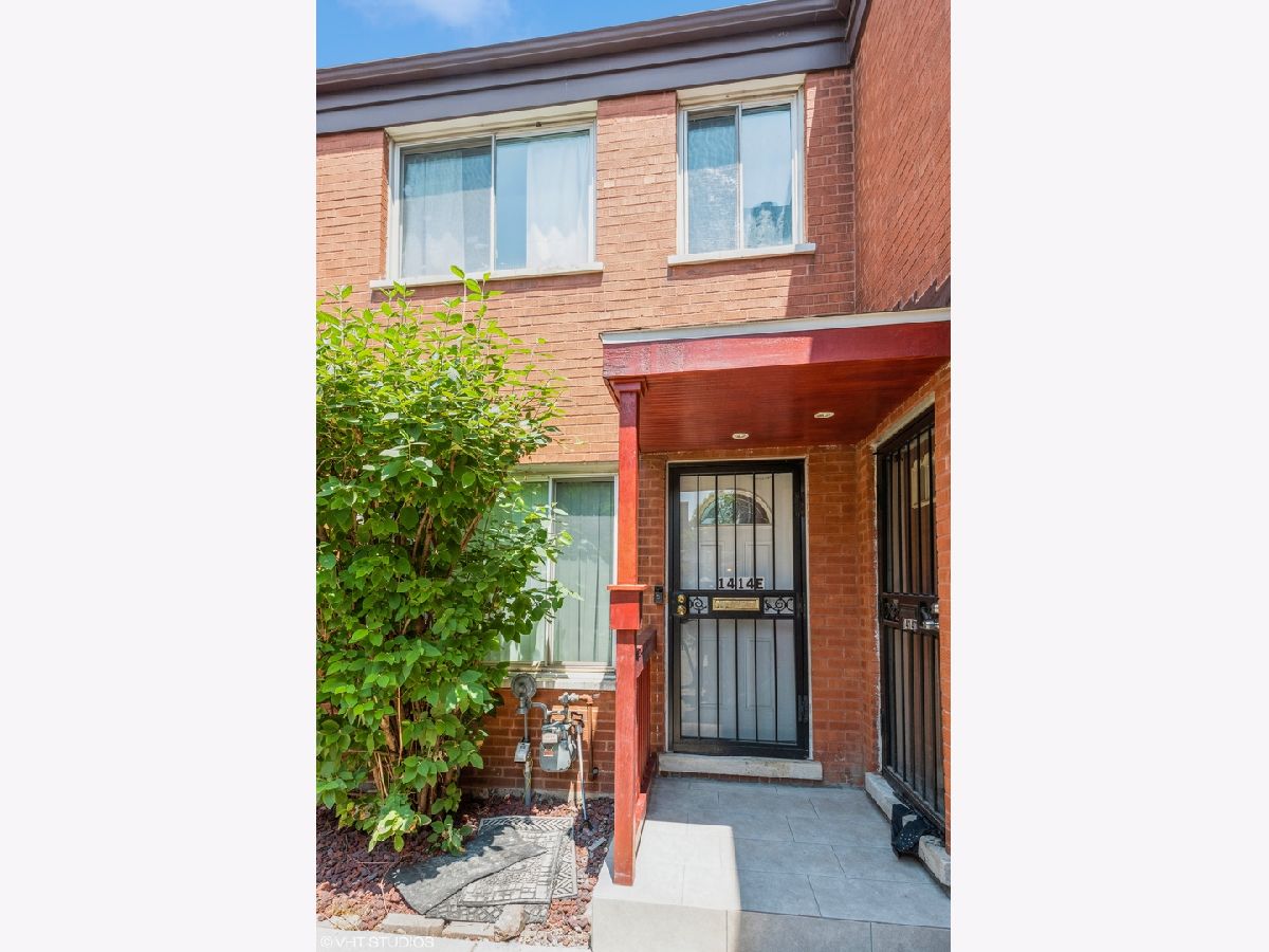 Condominiums & Homes Sold Birchwood Beach Condos Chicago Illinois, 1414 Chase