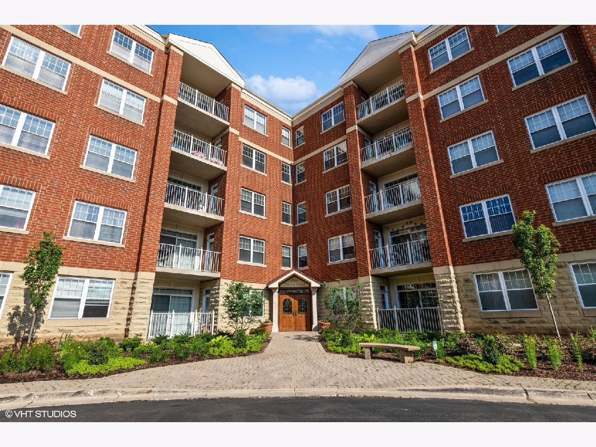 Condominiums Sold One Itasca Place Itasca Illinois, 1 Itasca