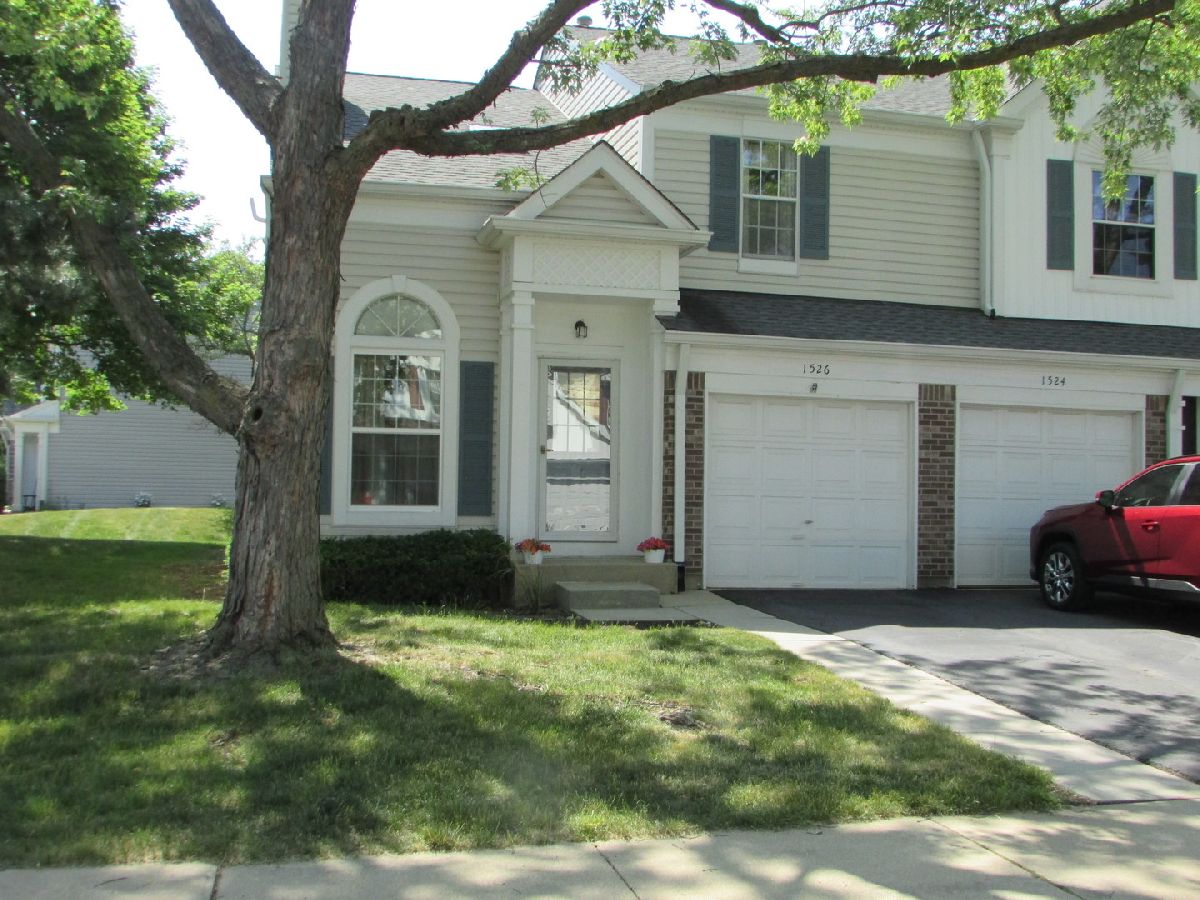 Townhomes Sold Orchard Gate Westmont Illinois, 1526 Harvest