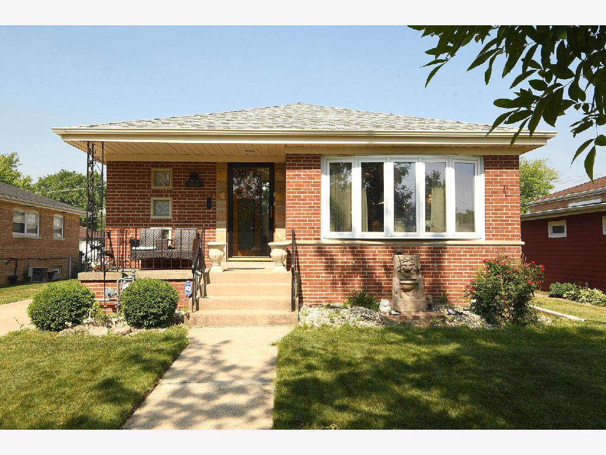 Homes Sold Almar Meadows Dolton Illinois, 15712 Dobson