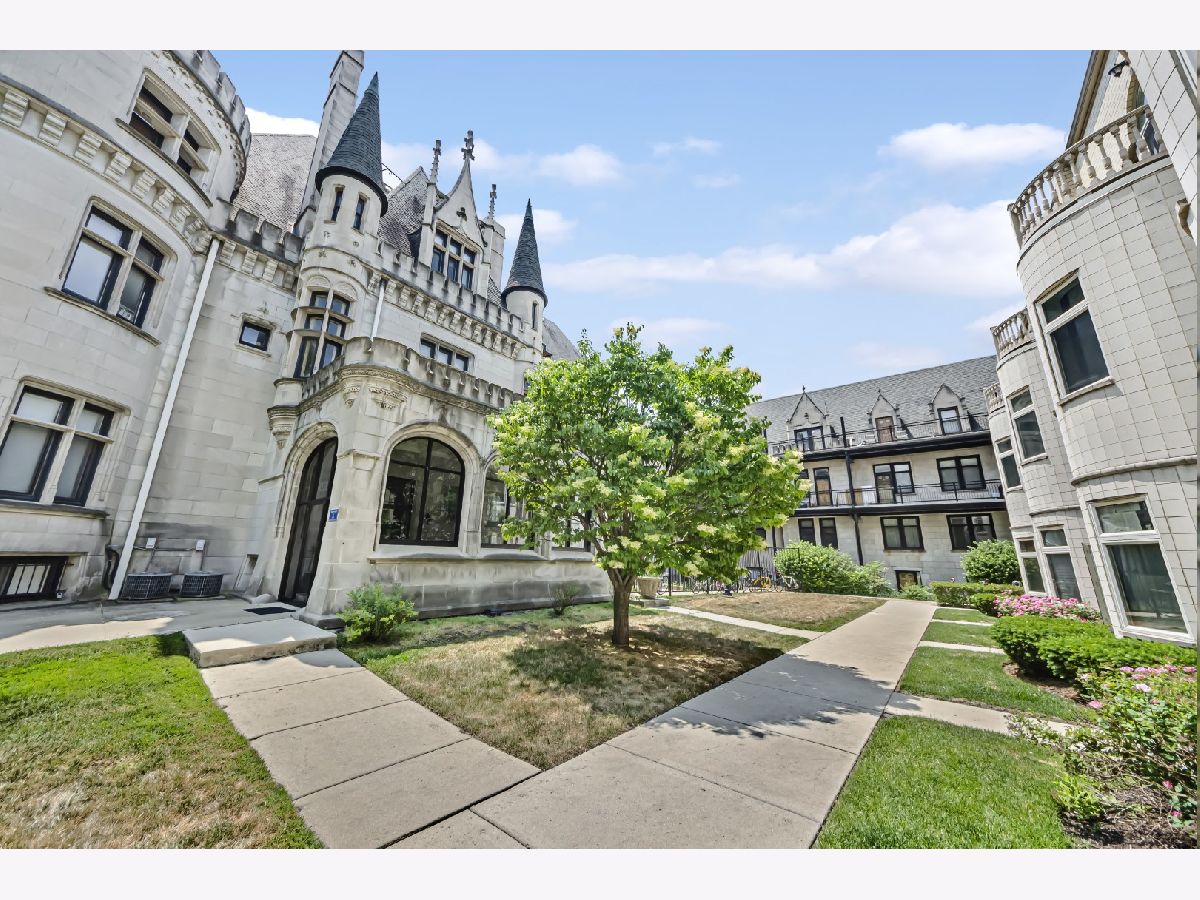 Townhomes & Condos Sold Mcgill Parc Condominiums Chicago Illinois, 4938 Drexel