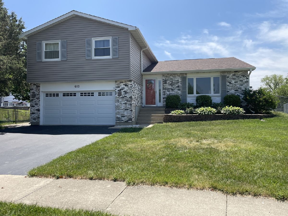 Homes Sold Park Hill Carol Stream Illinois, 619 Belair