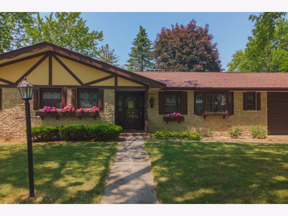 Homes & Condos & Townhomes Sold Prairie Gardens Pontiac Illinois, 13 Manor