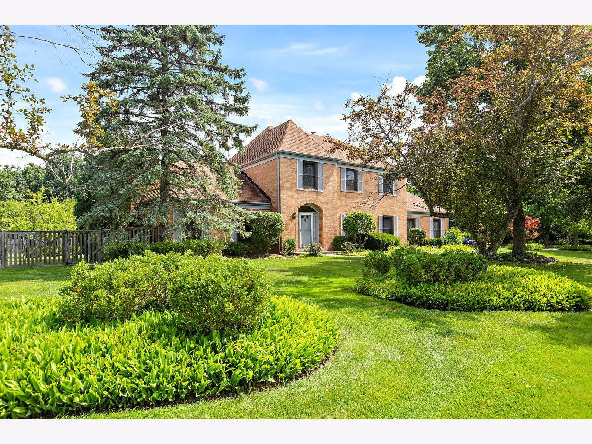 Homes Sold Wedgewood Lake Forest Illinois, 1875 Wedgewood