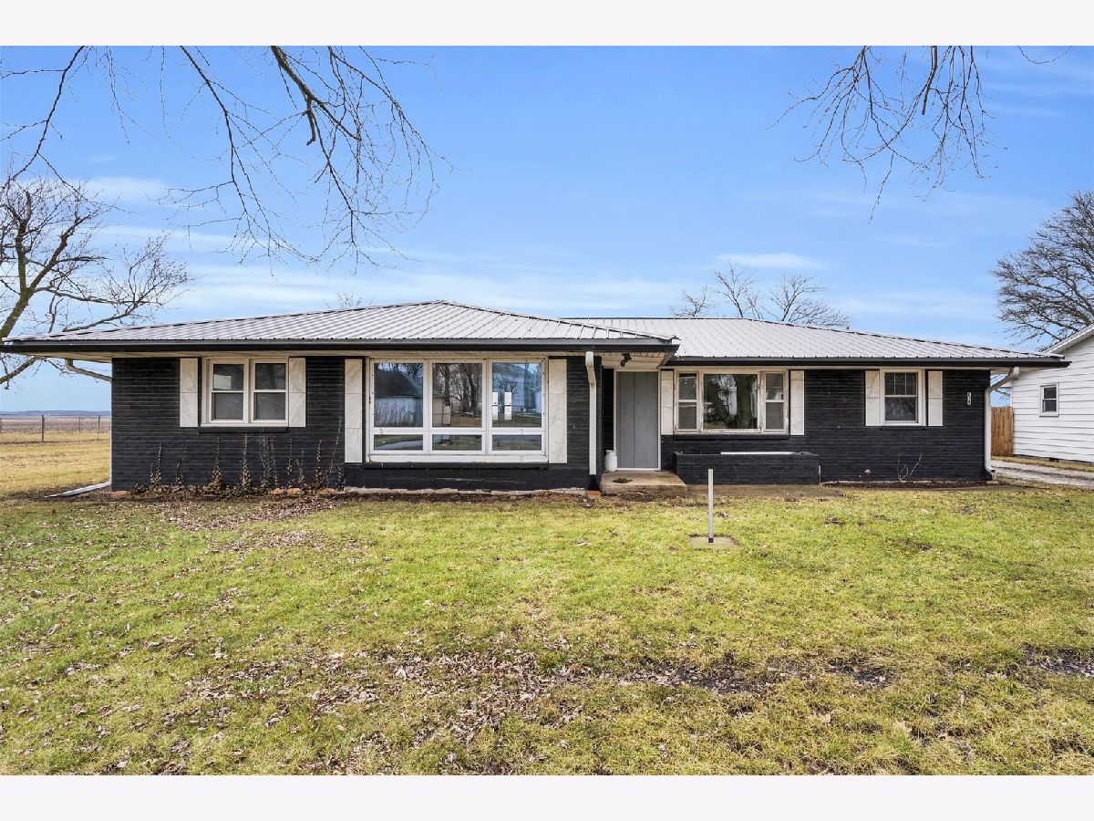  Sold Dewey Illinois, 204 3rd
