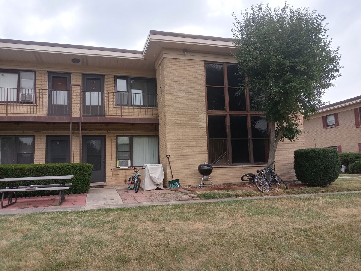 Condominiums Sold King Arthur Court Northlake Illinois, 13 King Arthur