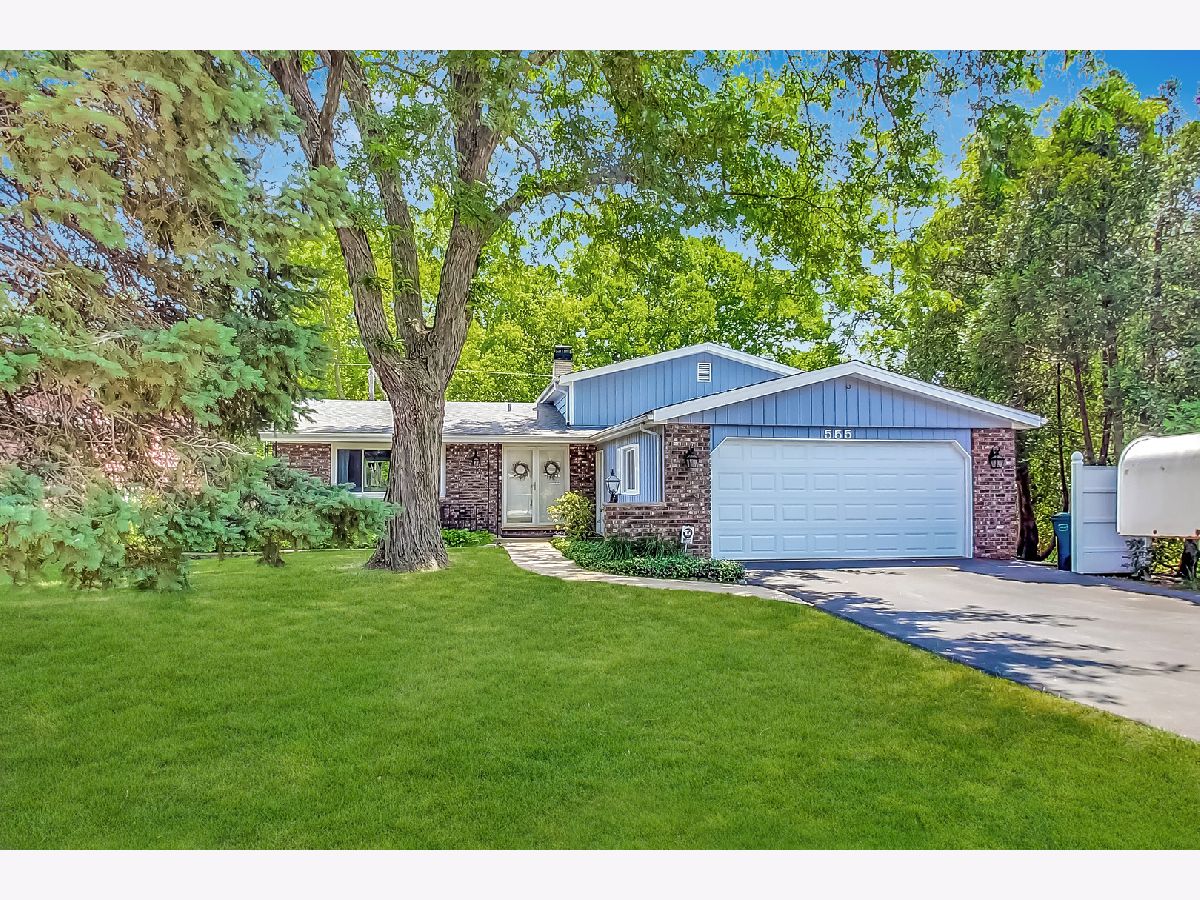 Homes Sold Phillips & Barrs Mundelein Illinois, 555 Walnut