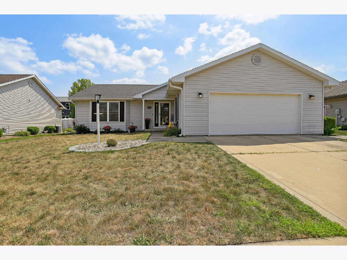 Homes & Condos & Townhomes Sold South Ridge Urbana Illinois, 1707 Marc Trail