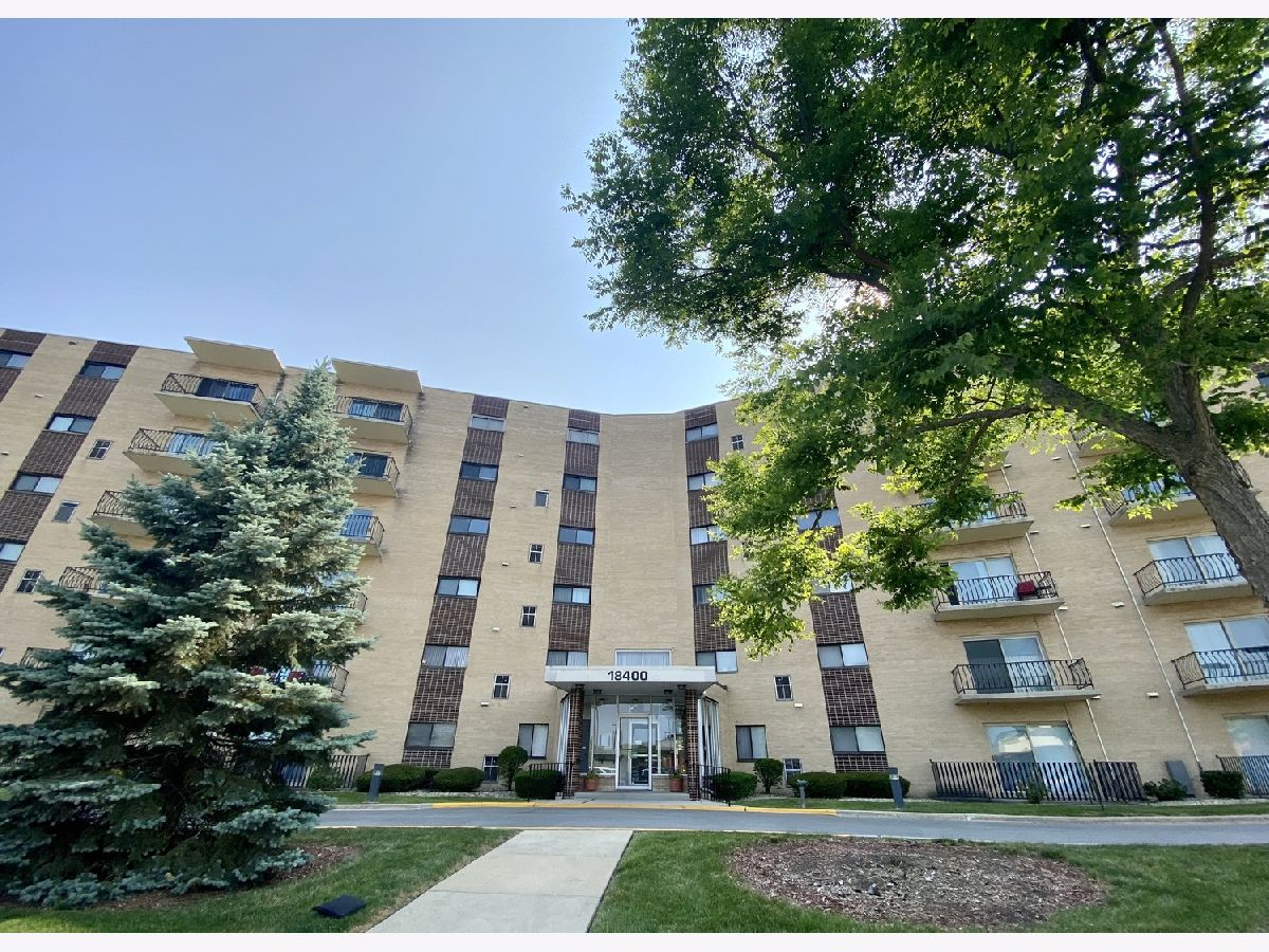 Condominiums Sold Cherry Creek Towers Homewood Illinois, 18400 Cherry Creek