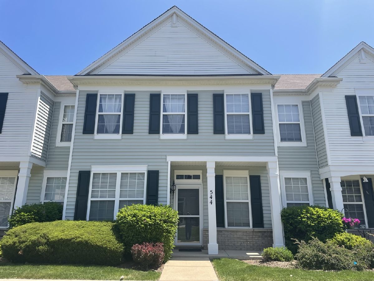 Townhomes & Condos Rented Lake Street Square Grayslake Illinois, 544 Topeka