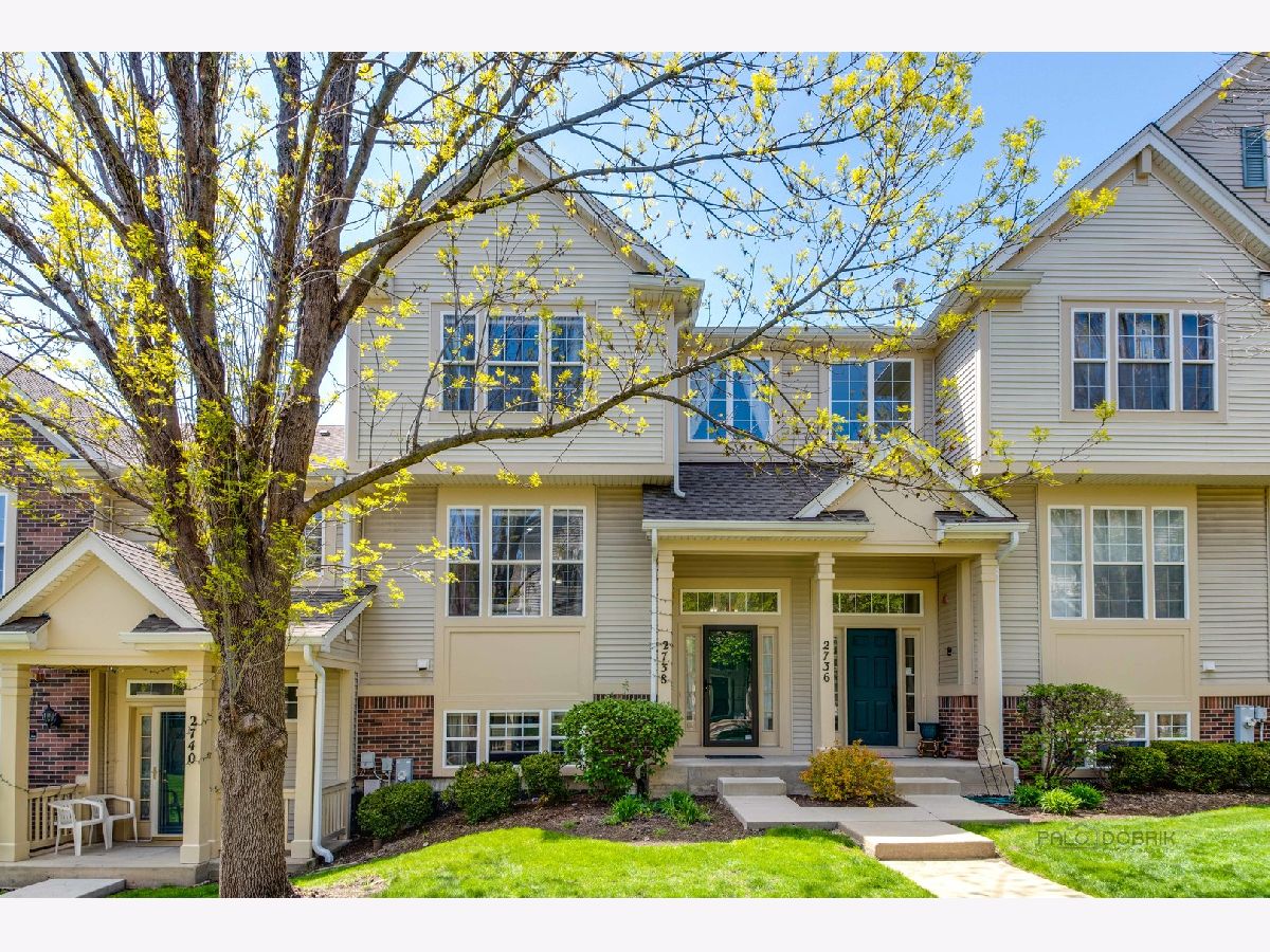Townhomes & Homes Sold Greenwood Place Arlington Heights Illinois, 2738 Greenwood