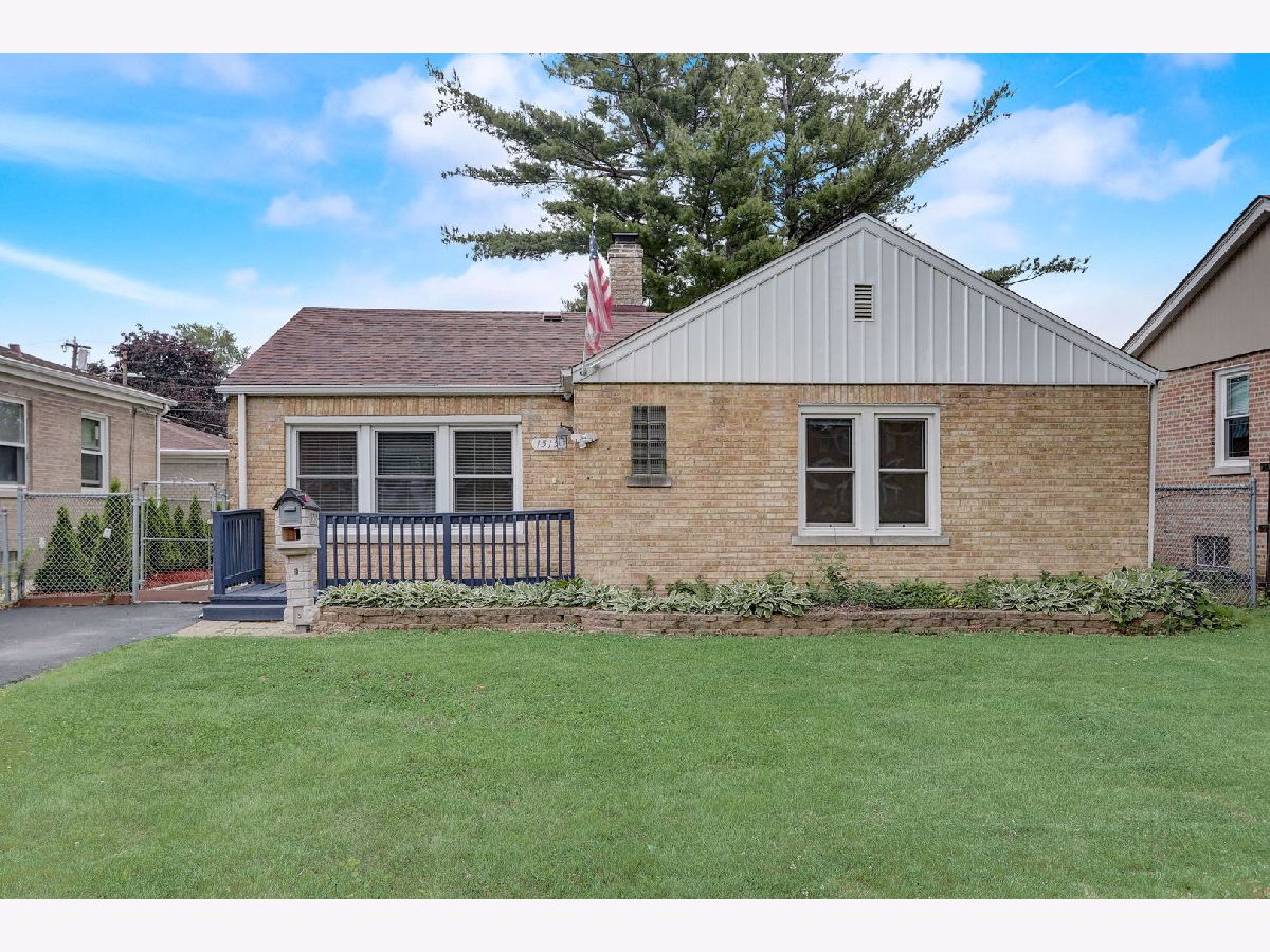 Homes & Condos & Townhomes Sold Westmoreland Berkeley Illinois, 1515 Lee