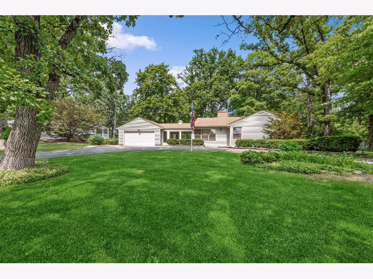 Homes Sold Country Woods Crystal Lake Illinois, 7302 Hillside