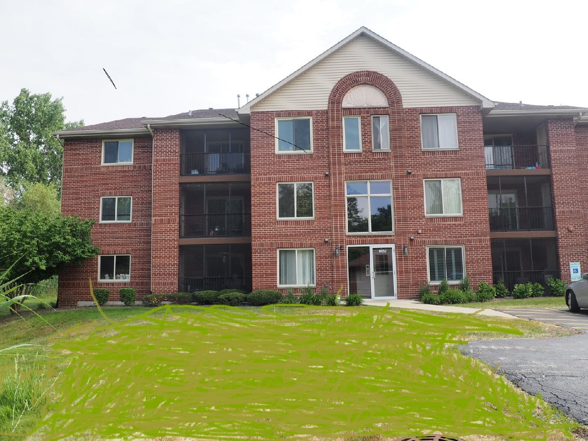 Condos & Townhomes & Homes Sold Heritage Orland Park Illinois, 6950 Heritage