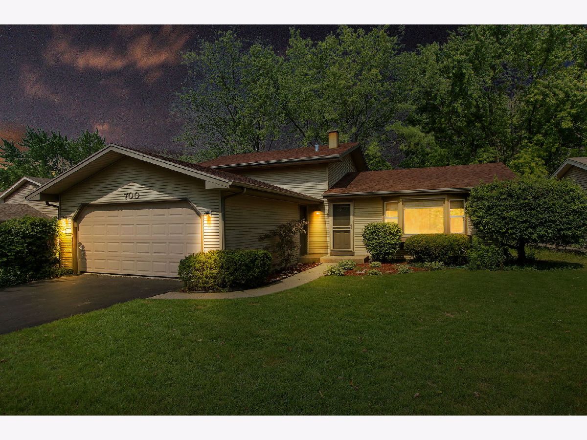 Homes Sold Americana Heights Lindenhurst Illinois, 700 Federal