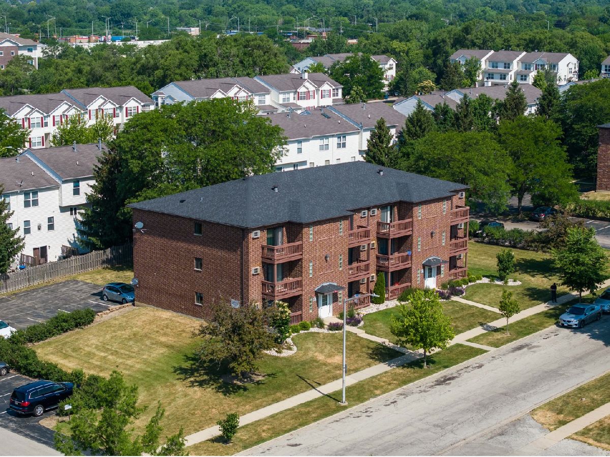 Condominiums Sold Evergreen Condominiums Glendale Heights Illinois, 1108 Cedar