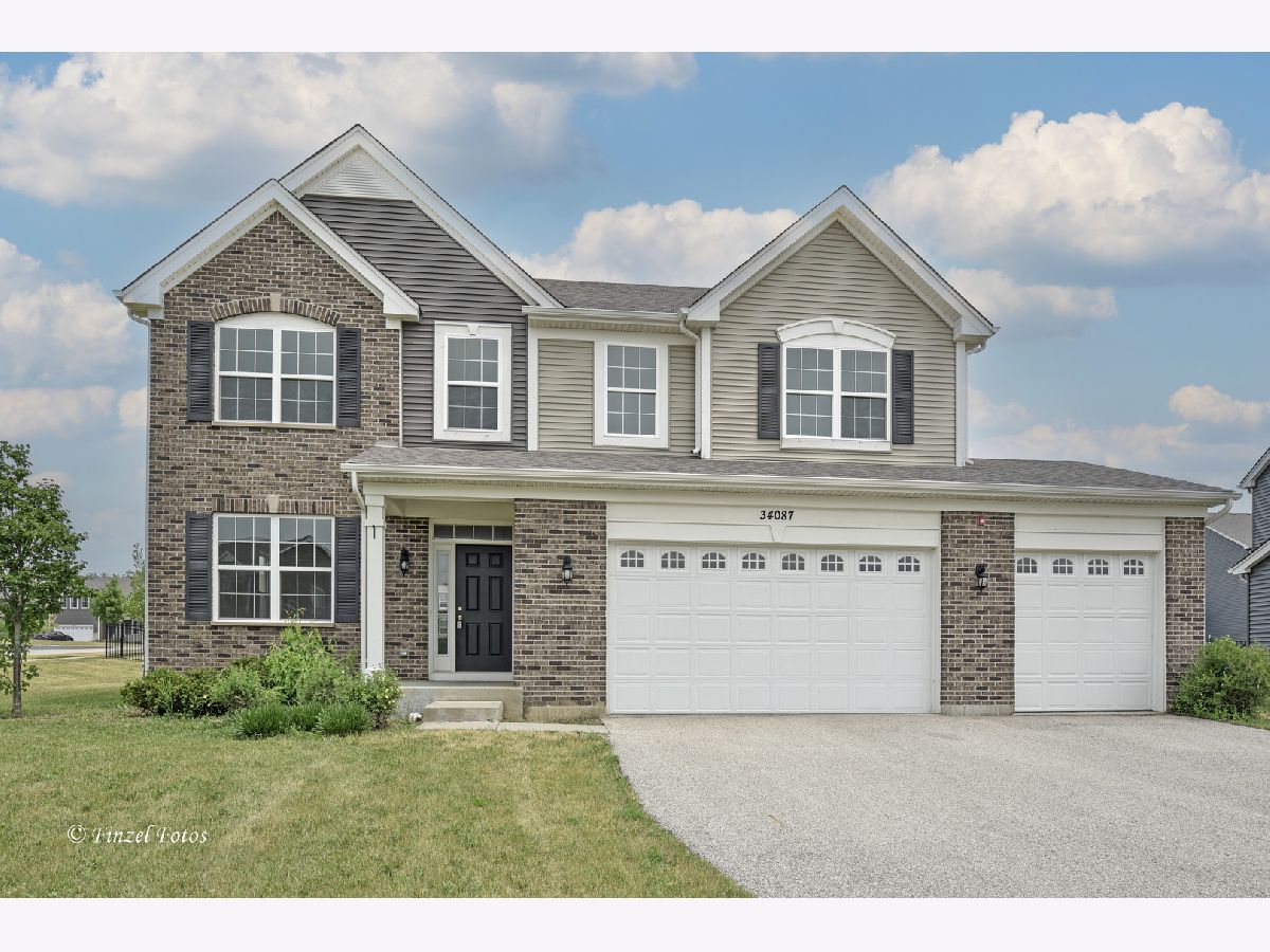 Homes Sold Vista Ridge Gurnee Illinois, 34087 Jenna