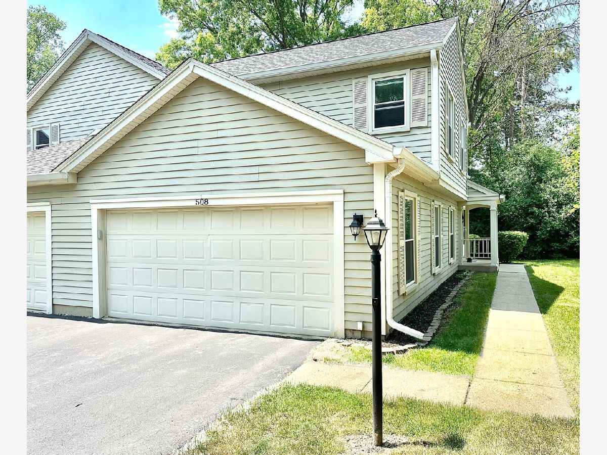 Townhomes Sold College Hill Rolling Meadows Illinois, 508 Crossing
