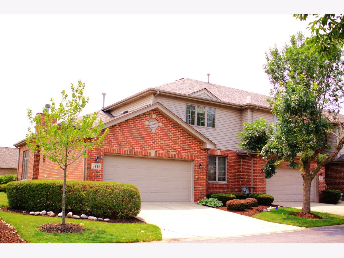 Townhomes Sold Caledonia Tinley Park Illinois, 9449 Perth