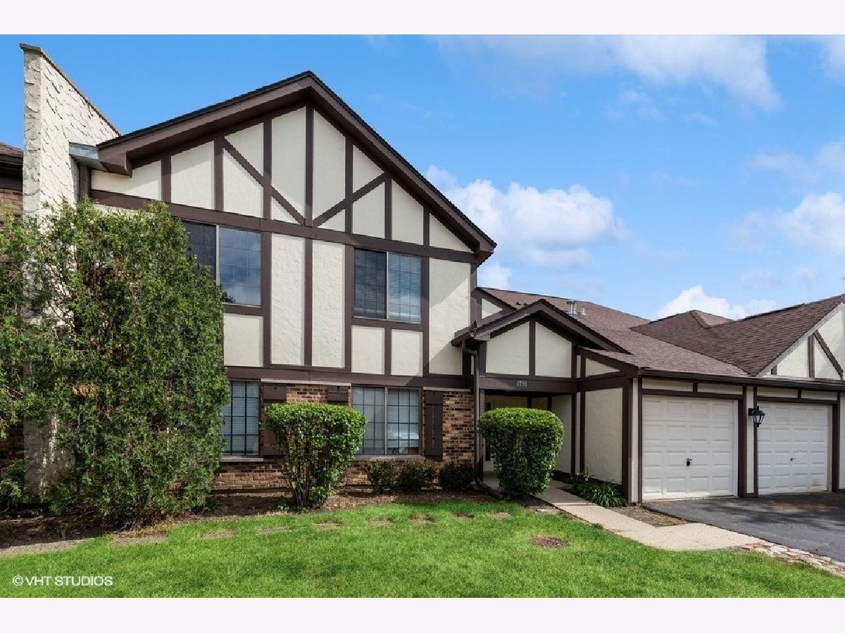 Townhomes & Condos Rented Hidden Creek Palatine Illinois, 1736 Emerald Bay