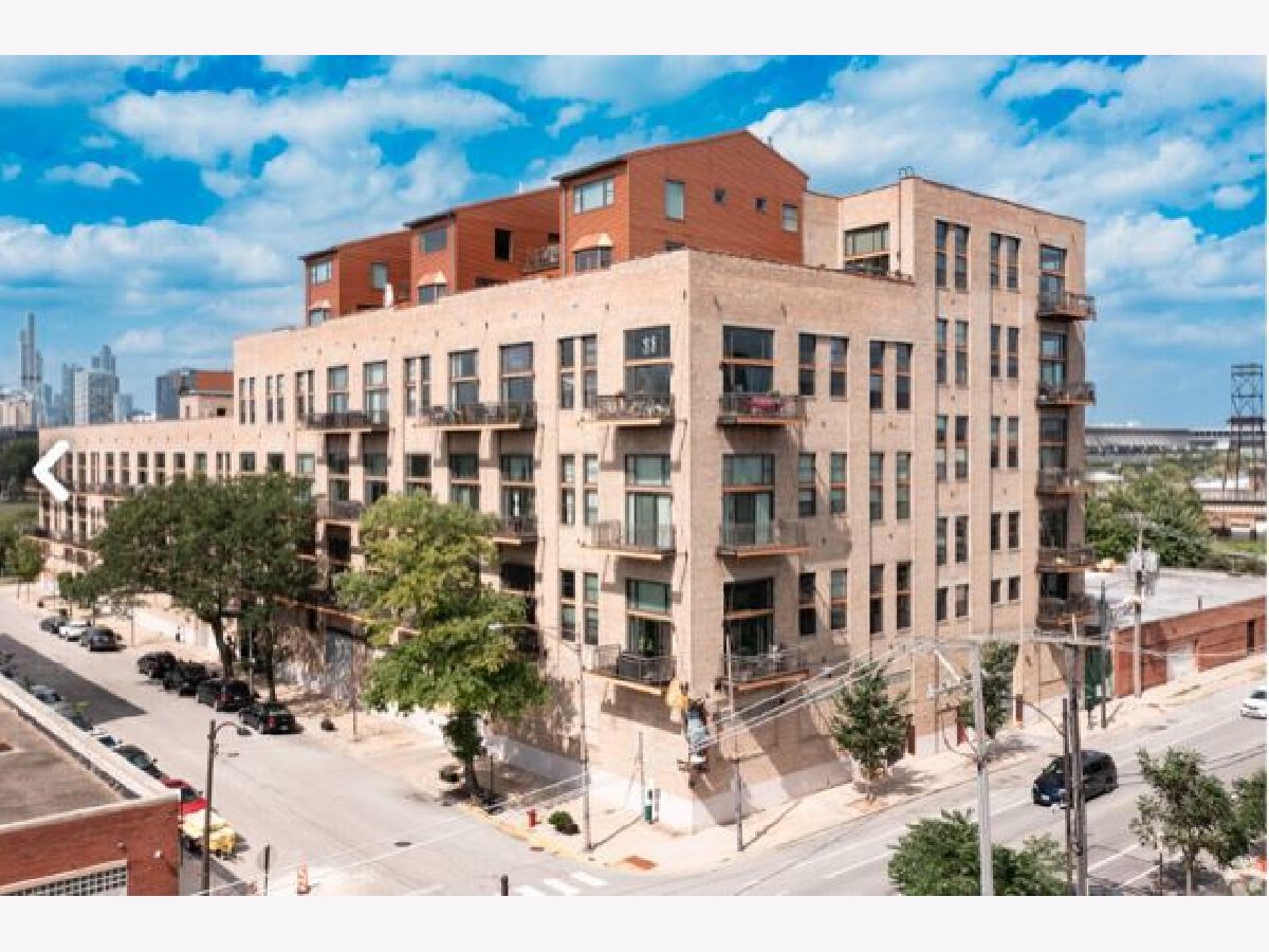 Condominiums Sold Opera Lofts Chicago Illinois, 2545 Dearborn