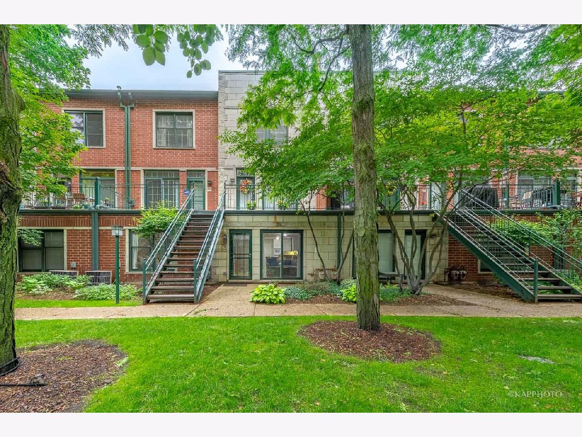 Townhomes & Condos Sold Dearborn Village Chicago Illinois, 1812 Dearborn