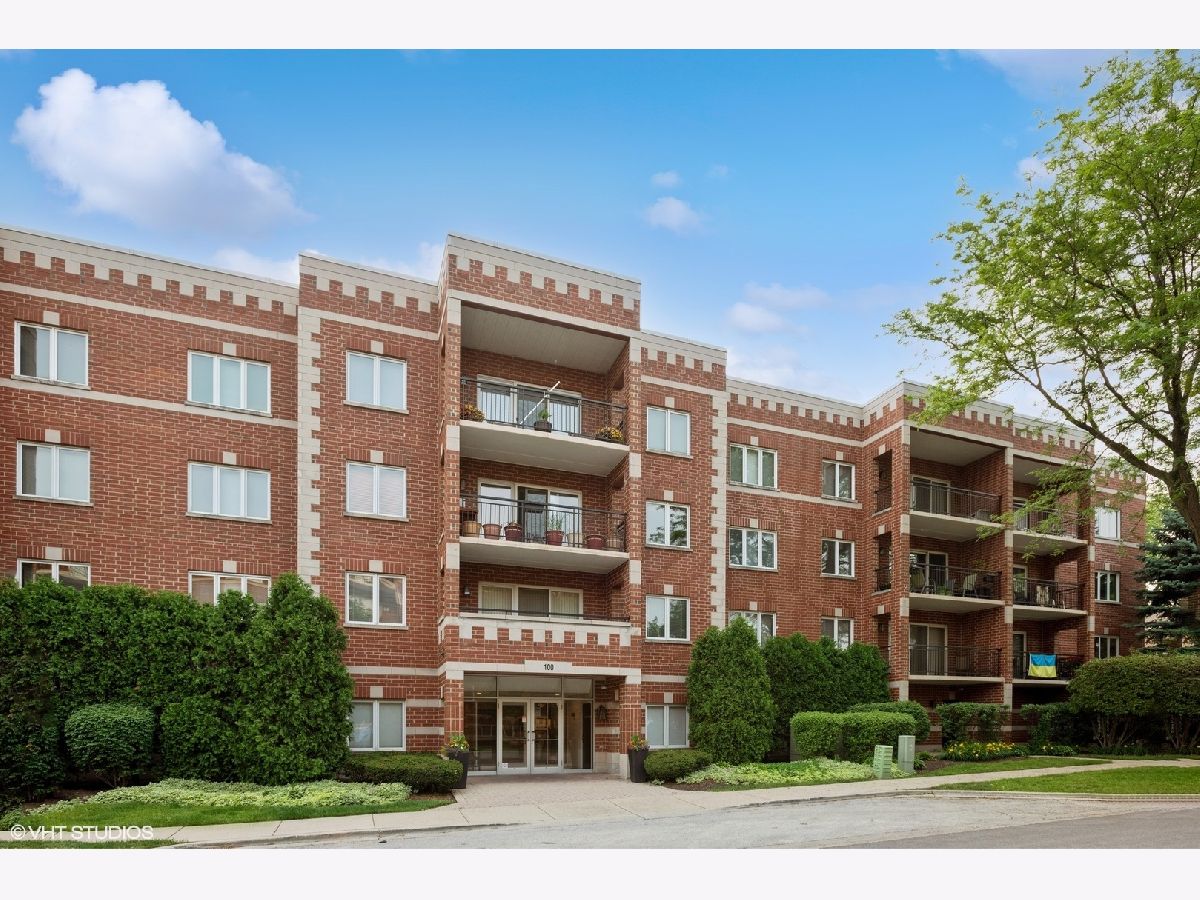 Condominiums Sold Waterford Place Wheaton Illinois