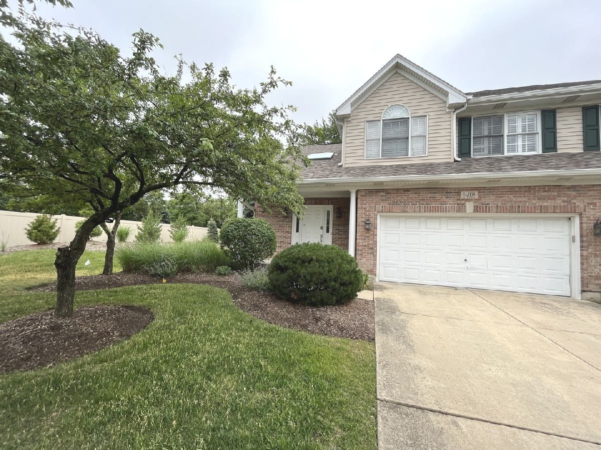 Townhomes Sold Mission Court Winfield Illinois, 1N008 Mission