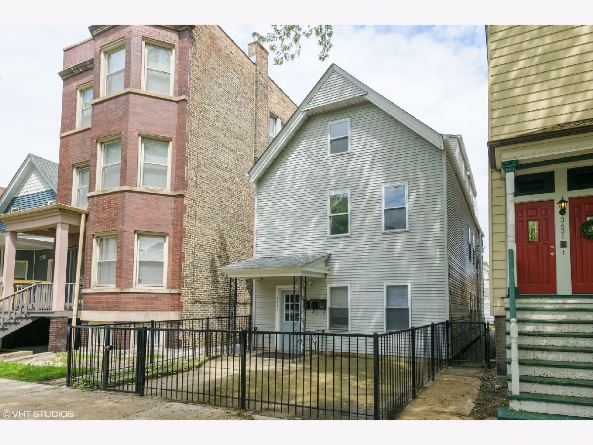 Condos & Townhomes & Homes Rented Roscoe Village Chicago Illinois