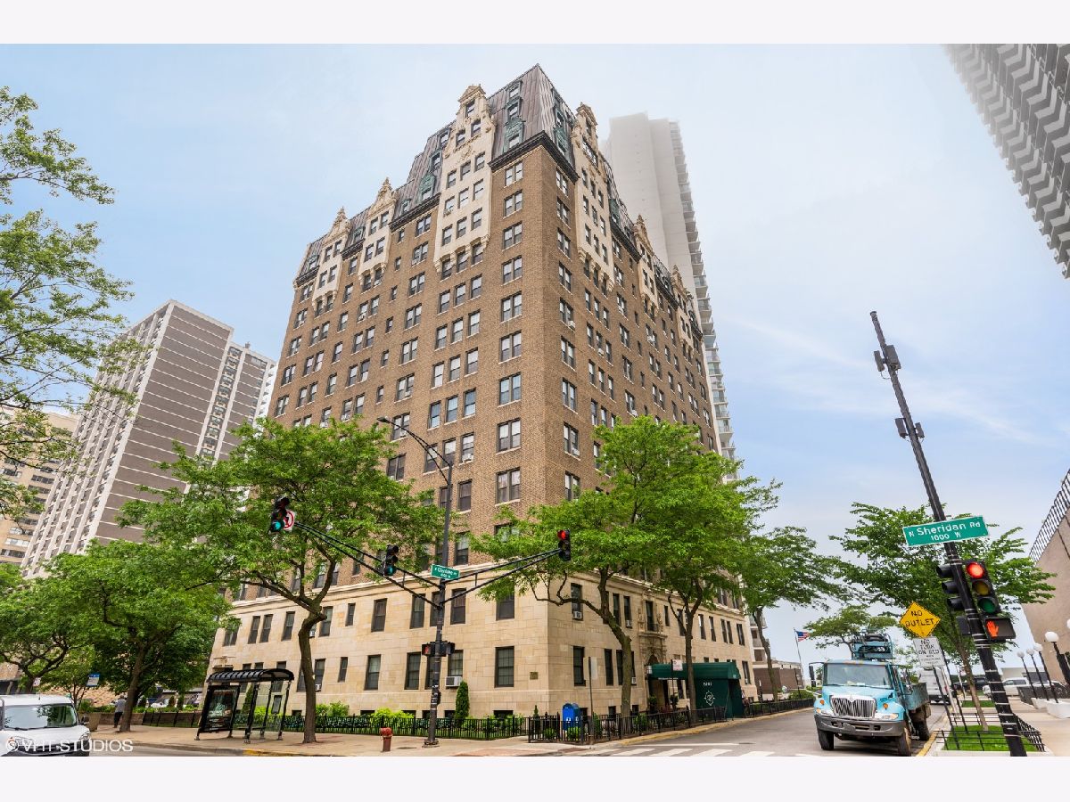 Condominiums Rented Park Edgewater Chicago Illinois, 6101 Sheridan