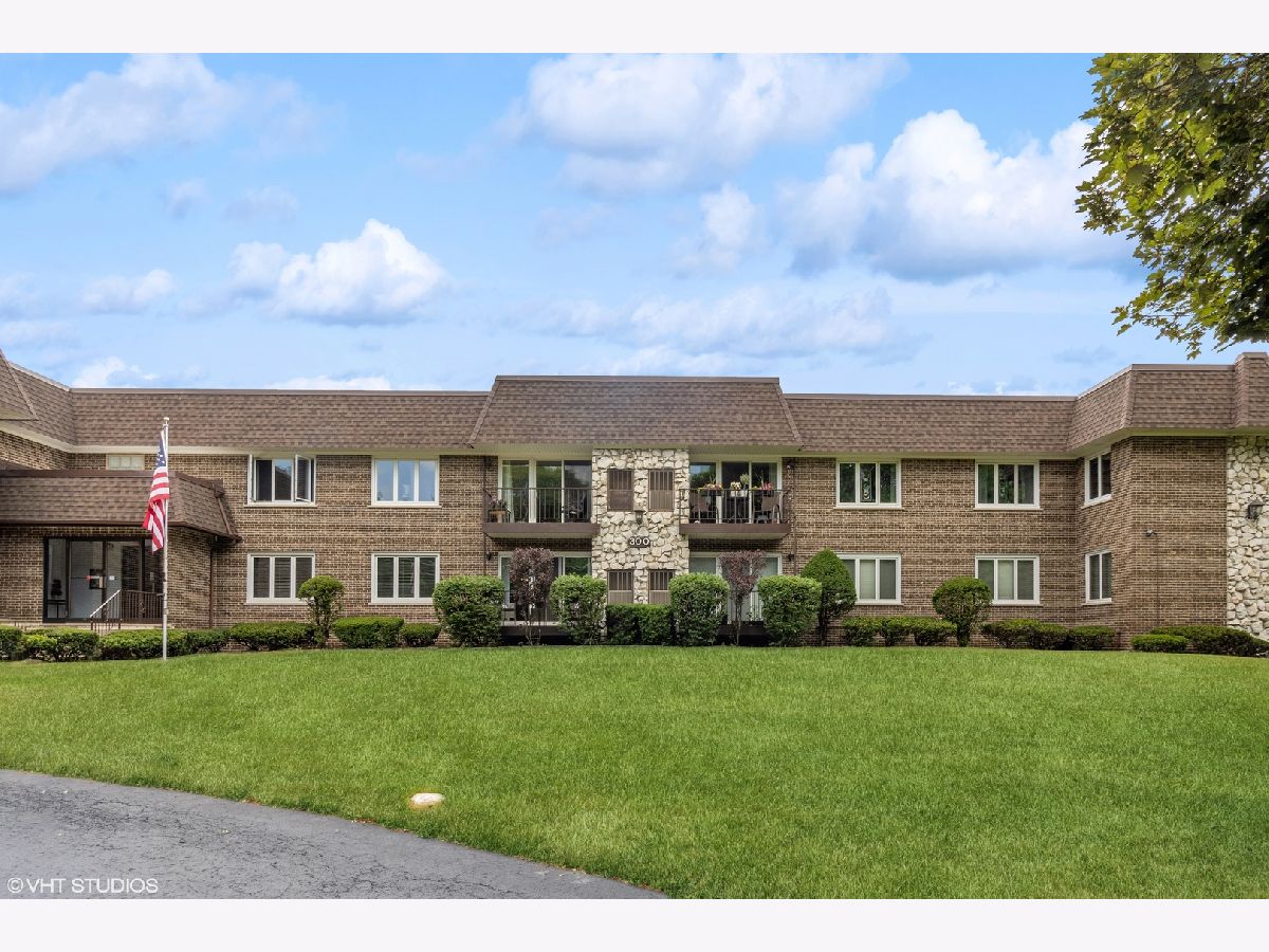 Condominiums Sold Chelsey Square Park Ridge Illinois, 300 Dee