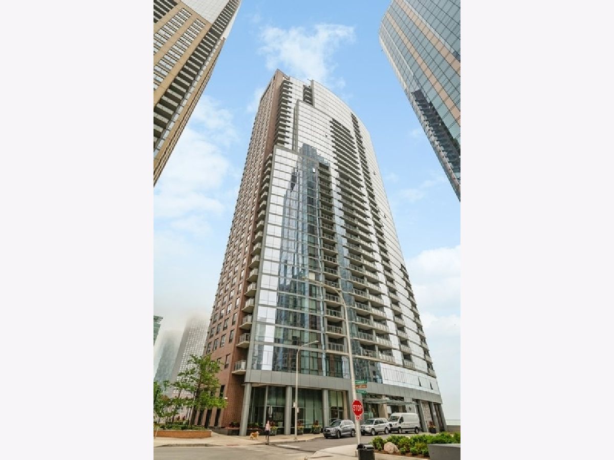 Condominiums Sold The Chandler Chicago Illinois, 450 Waterside