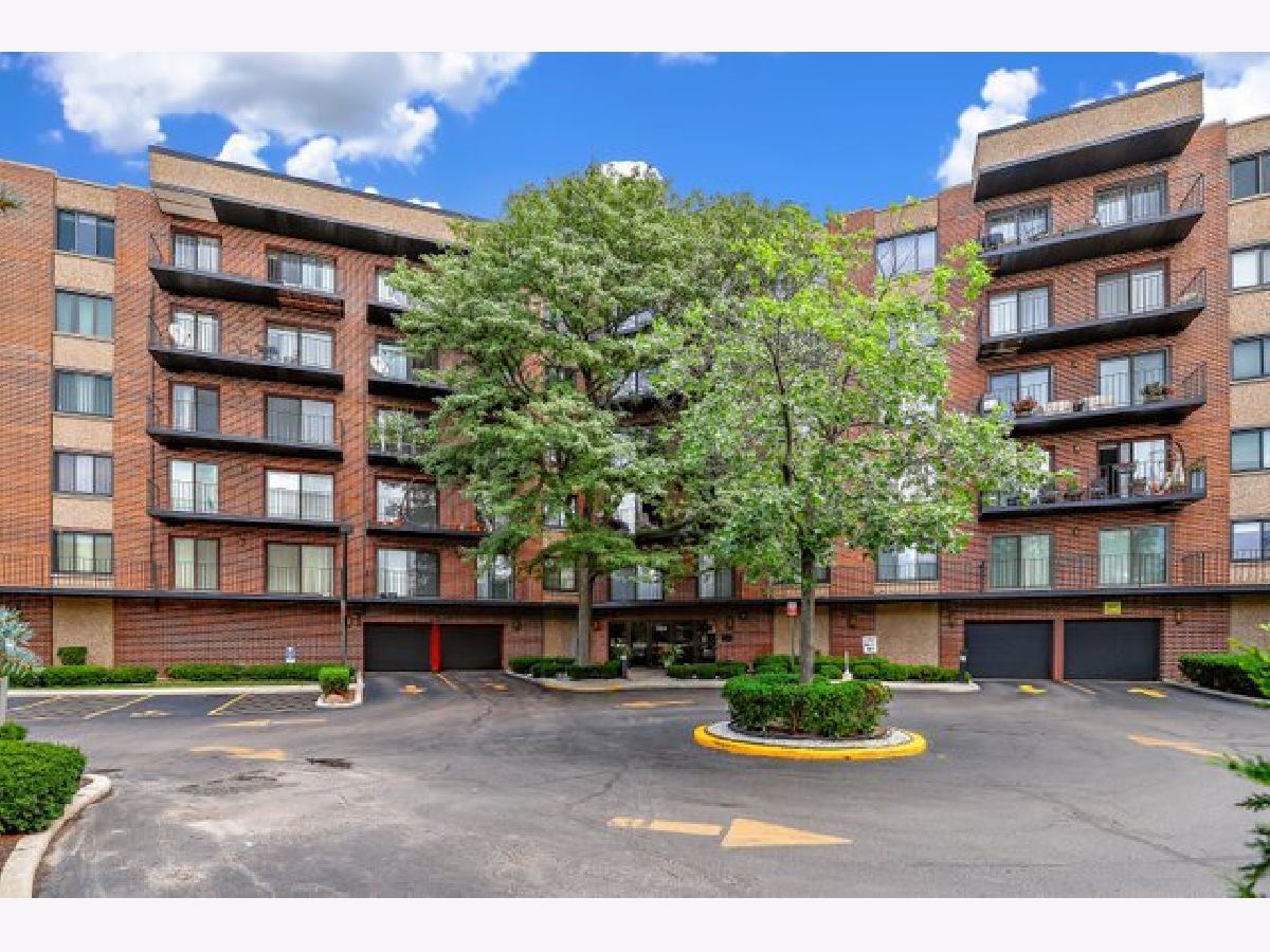 Condominiums Sold Lincoln Tower Skokie Illinois, 7601 Lincoln