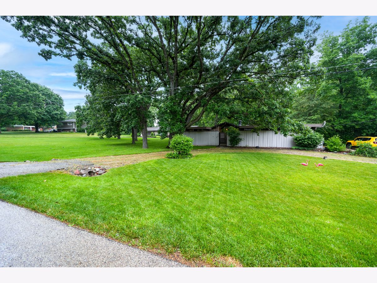 Homes & Condominiums Sold Century Oaks Elgin Illinois, 916 Forest