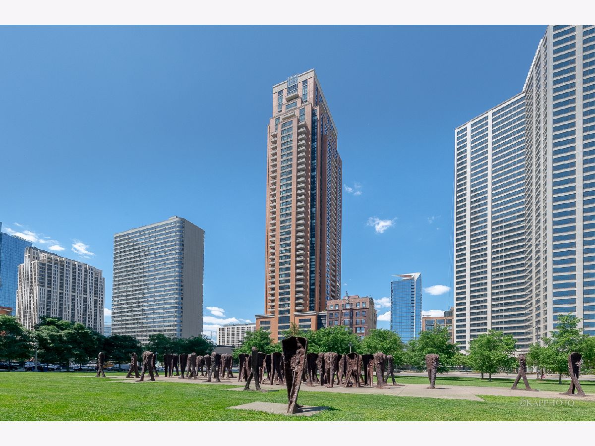 Condominiums Rented The Columbian Chicago Illinois, 1160 Michigan