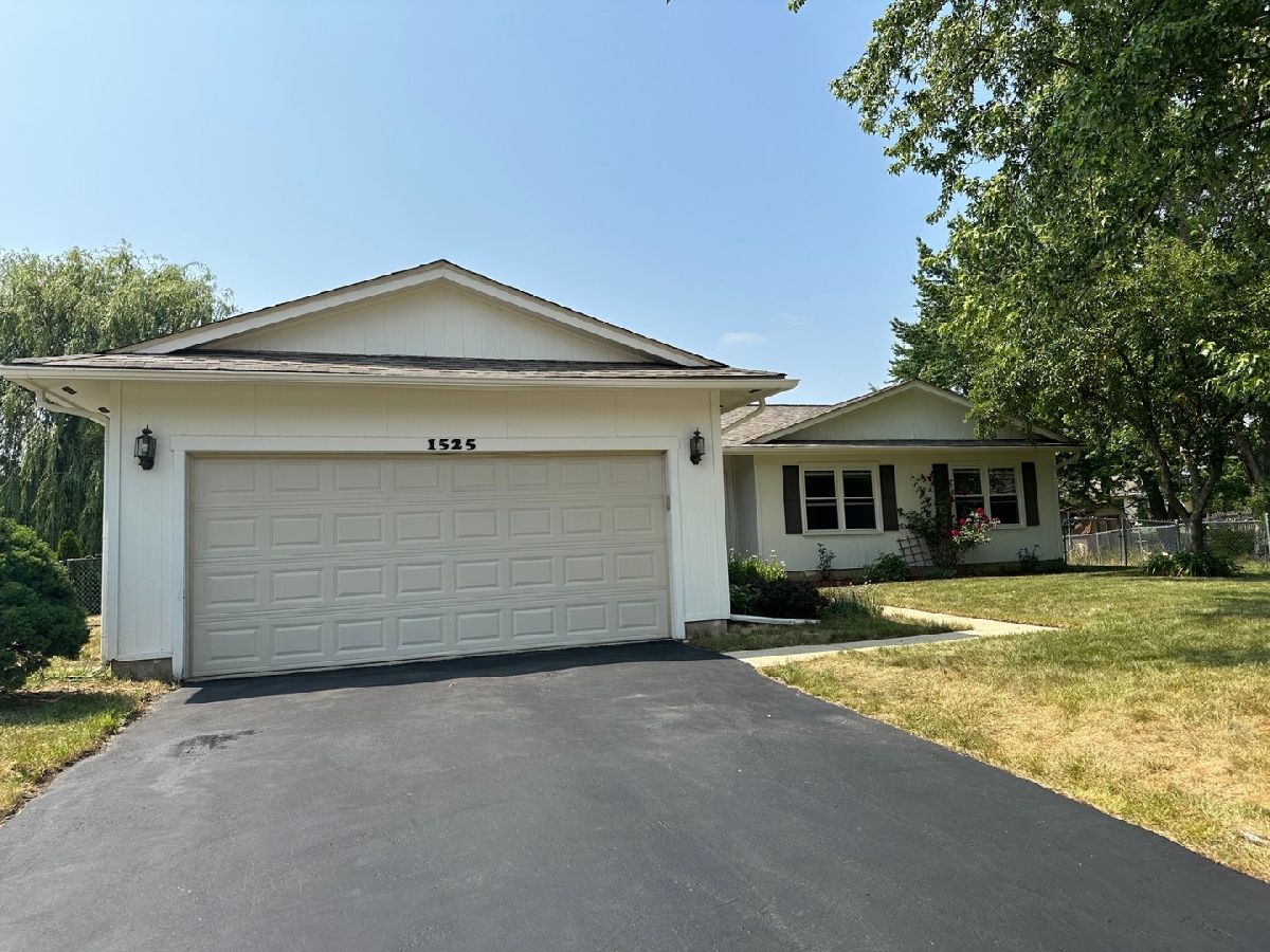 Homes Sold Green Hills Aurora Illinois, 1525 Sycamore