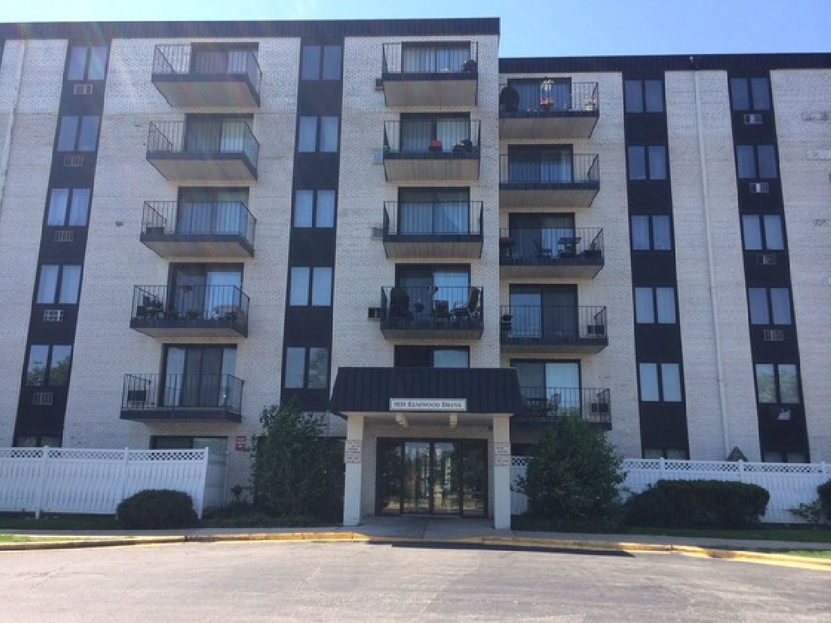 Condos & Townhomes & Homes Rented Terrace Square Niles Illinois, 9118 Elmwood