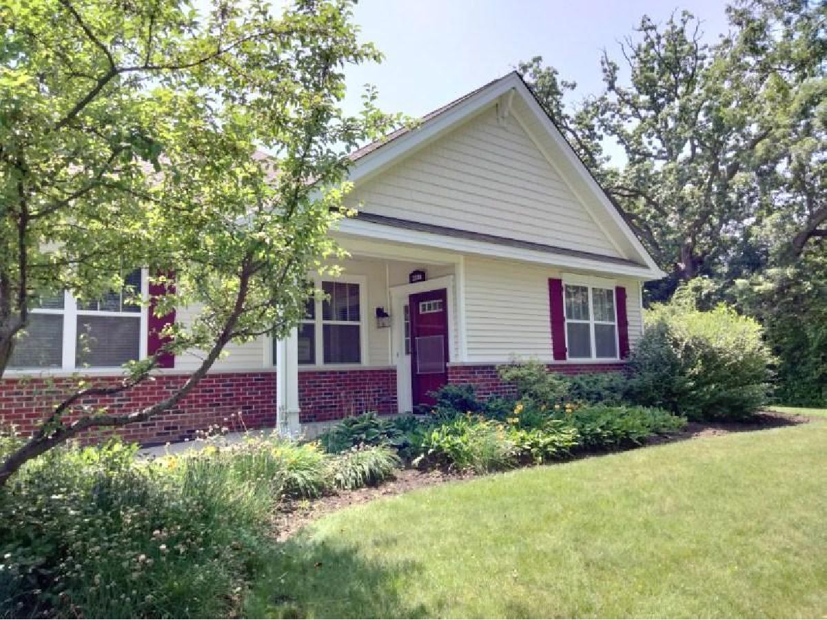 Townhomes Sold Traditions At Glen Flora Waukegan Illinois, 2538 Burnside
