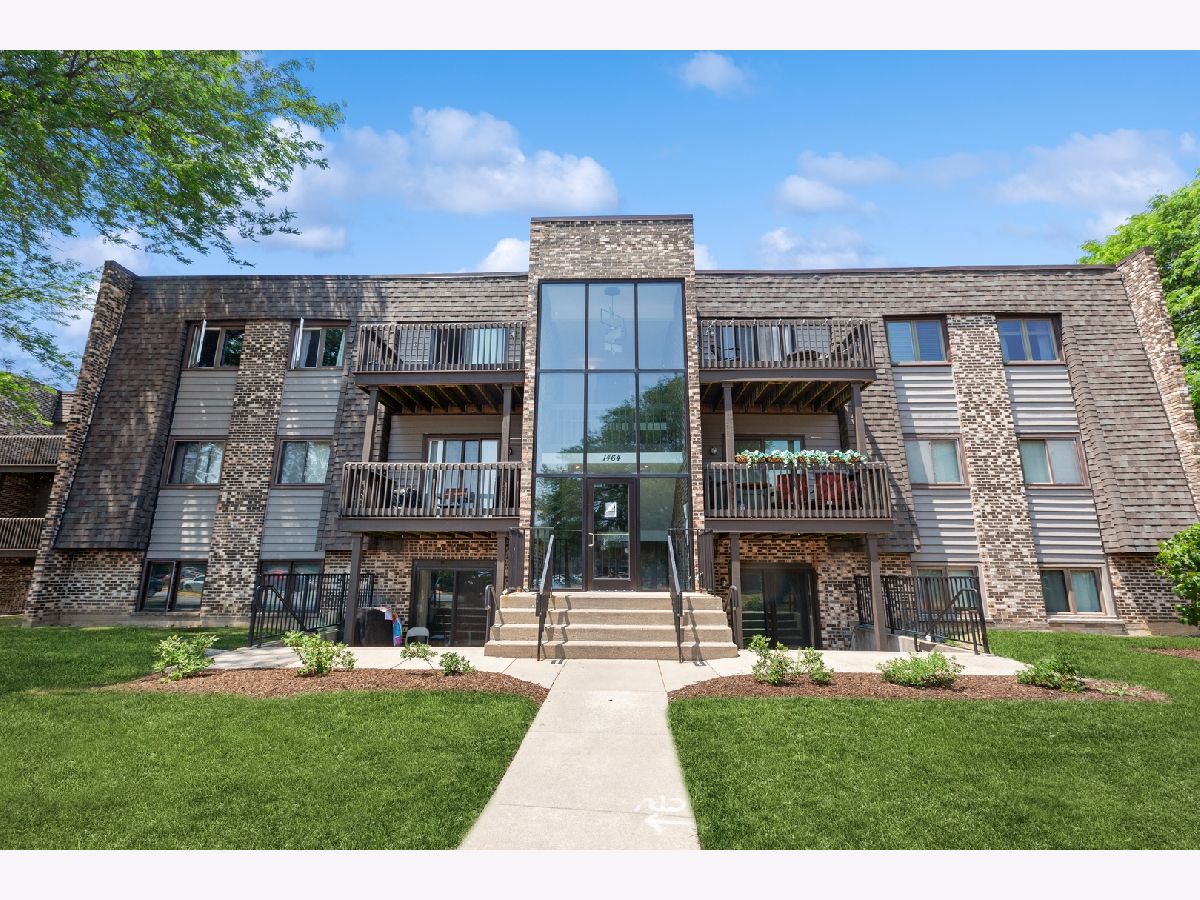 Condominiums Sold Drake Terrace Wheaton Illinois, 1464 Stonebridge