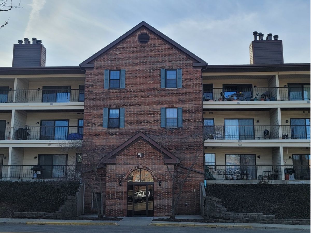 Condominiums Rented Chatham East Buffalo Grove Illinois, 641 Hapsfield