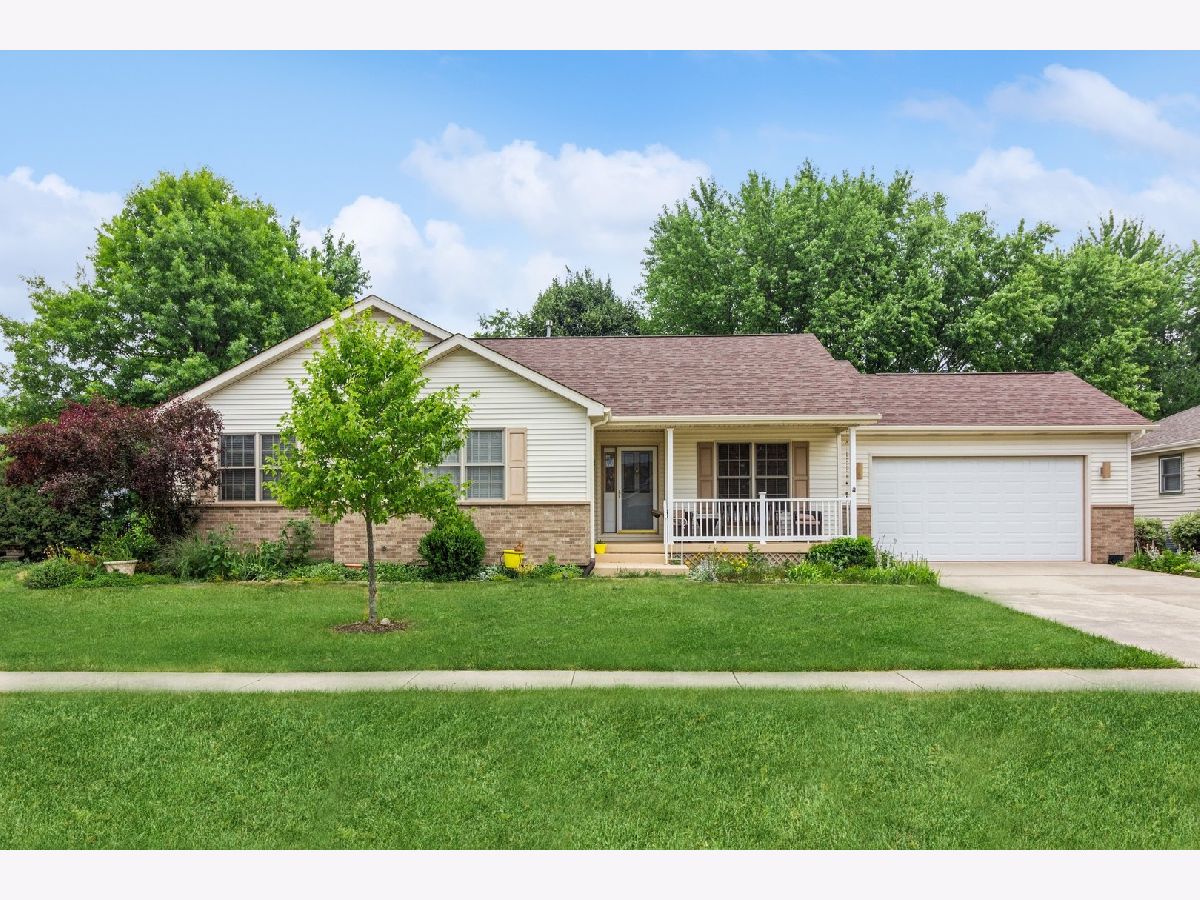 Homes Sold Landahl Sycamore Illinois, 127 Wendy