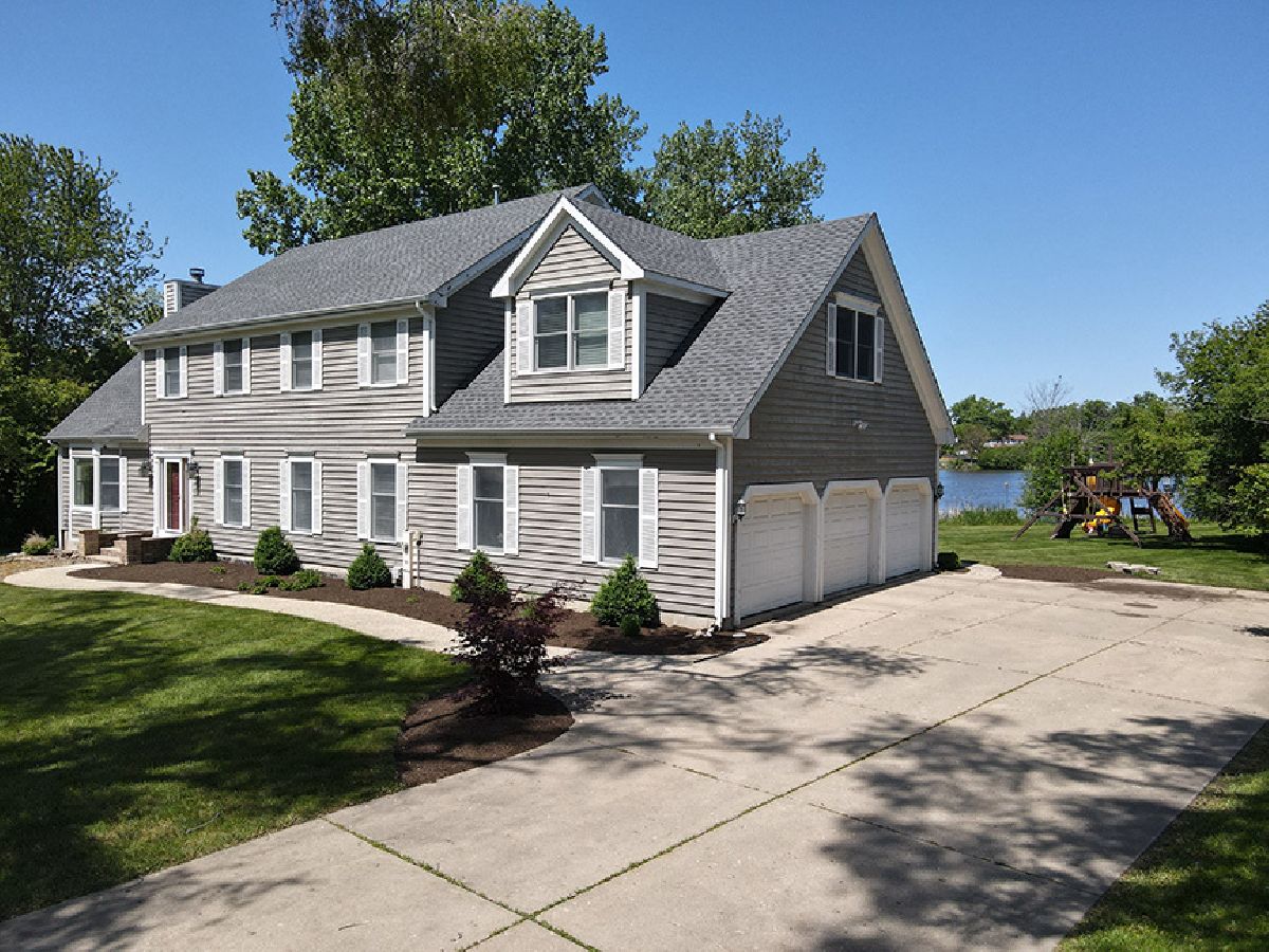 Homes Sold Fairhaven Barrington Illinois, 21017 Crestview
