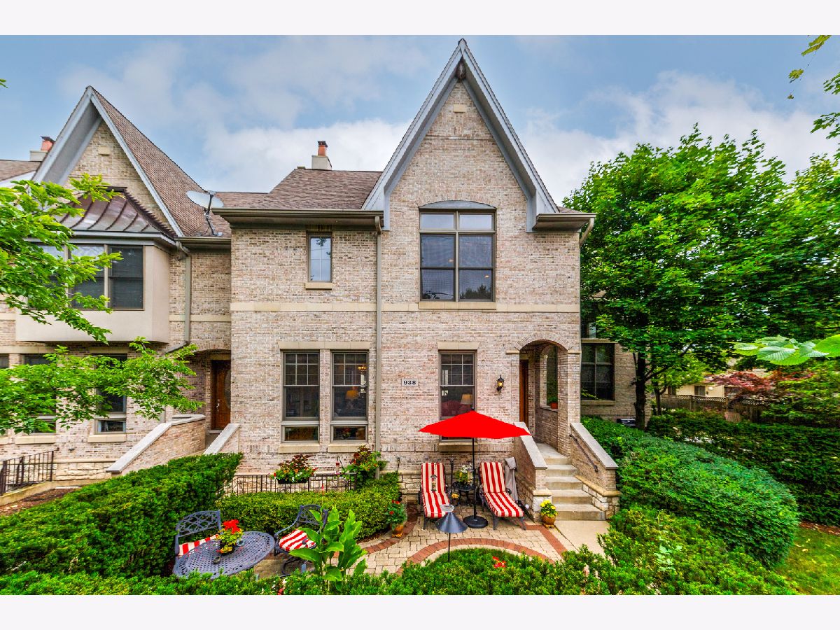 Condos & Townhomes & Homes Sold Glencoe Place Glencoe Illinois, 938 Green Bay